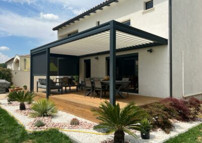 Pergola bioclimatique jardin