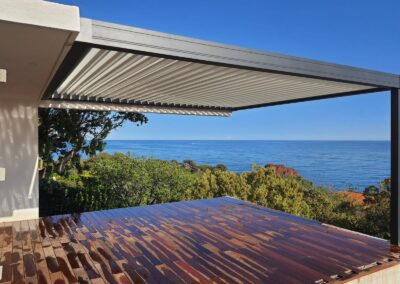 Pergola bioclimatique à Roaix