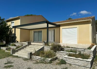 Pergola bioclimatique à Orange