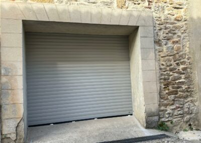 Porte de garage enroulable gris 7038