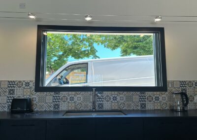 BSO Brise Soleil Orientable RAL 7016 ouvert à Villedieu Vaucluse (84)