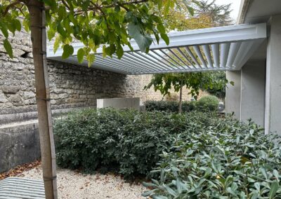 Pergola bioclimatique alu 7035 à Grignan Drome