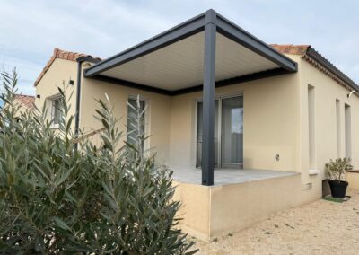 Pergola bioclimatique à Orange (84100)